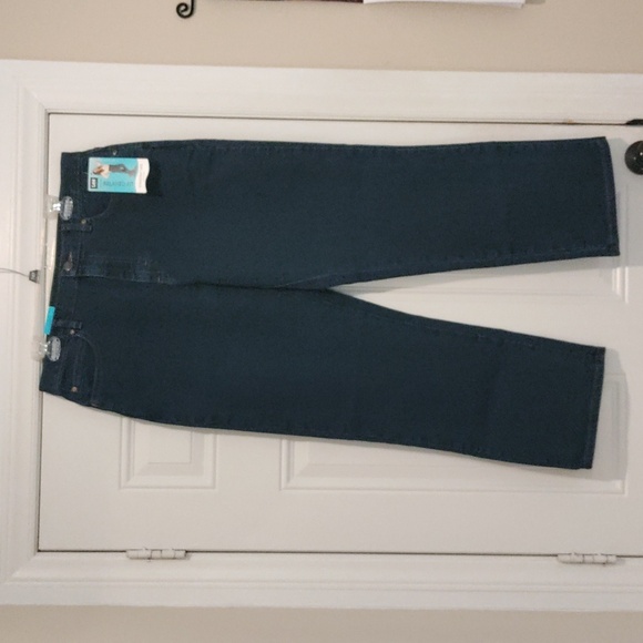 Lee Relaxed Fit Straight Leg Ladies 14 Short Jeans in Premium Dark Denim Color - Picture 1 of 8